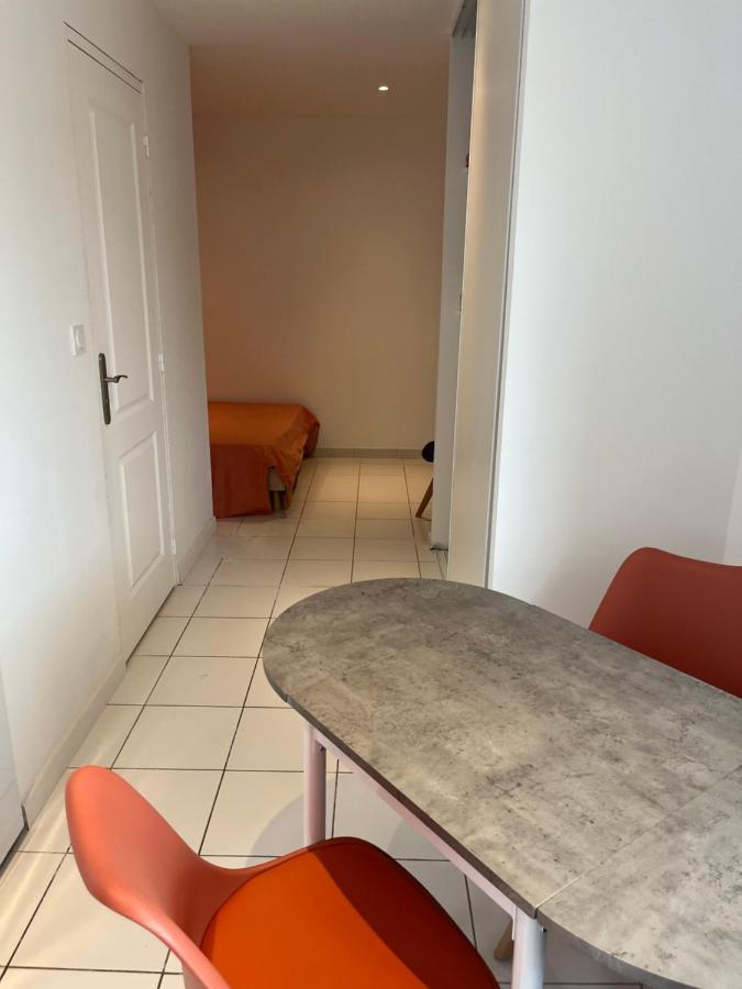 Hauteurs De Toulon : Charmant Studio Piscine Ngoại thất bức ảnh